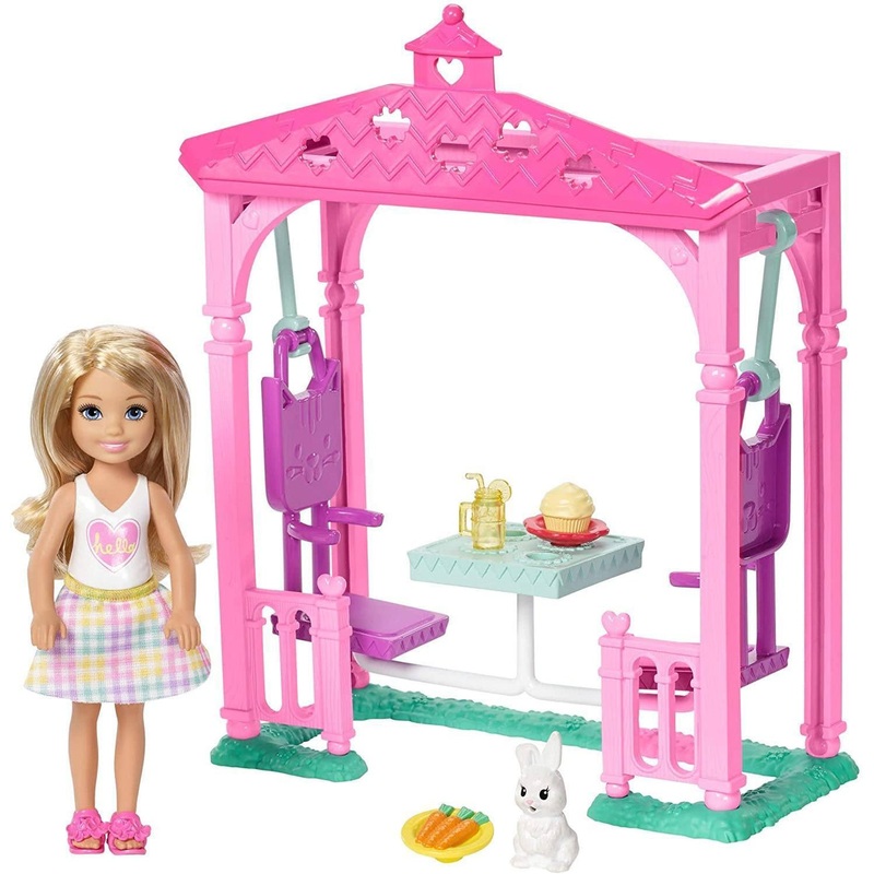 Barbie FDB34 Club Chelsea Doll and Pet Picnic