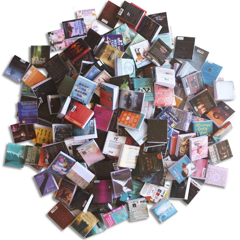 200pcs Miniature Books for Anxiety Bookshelf Dollhouse Accessories Decor,DIY Crafting Accessories Mini Miniatures Books for Boys