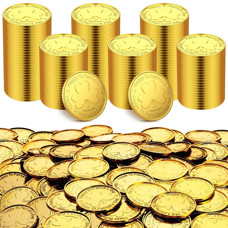 Sanwuta 400 Pieces Gold St. Patrick’s Day Plastic Coins Bulk Lucky Shamrock Leprechaun Coins St Patricks Day Decorations with 3