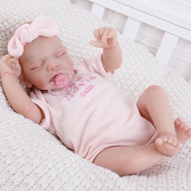 EKOKIZ Reborn Baby Dolls 18-Inch Soft Skin Realistic Baby Dolls Cloth Body Sleeping Girl Baby Dolls That Look Real Newborn Baby