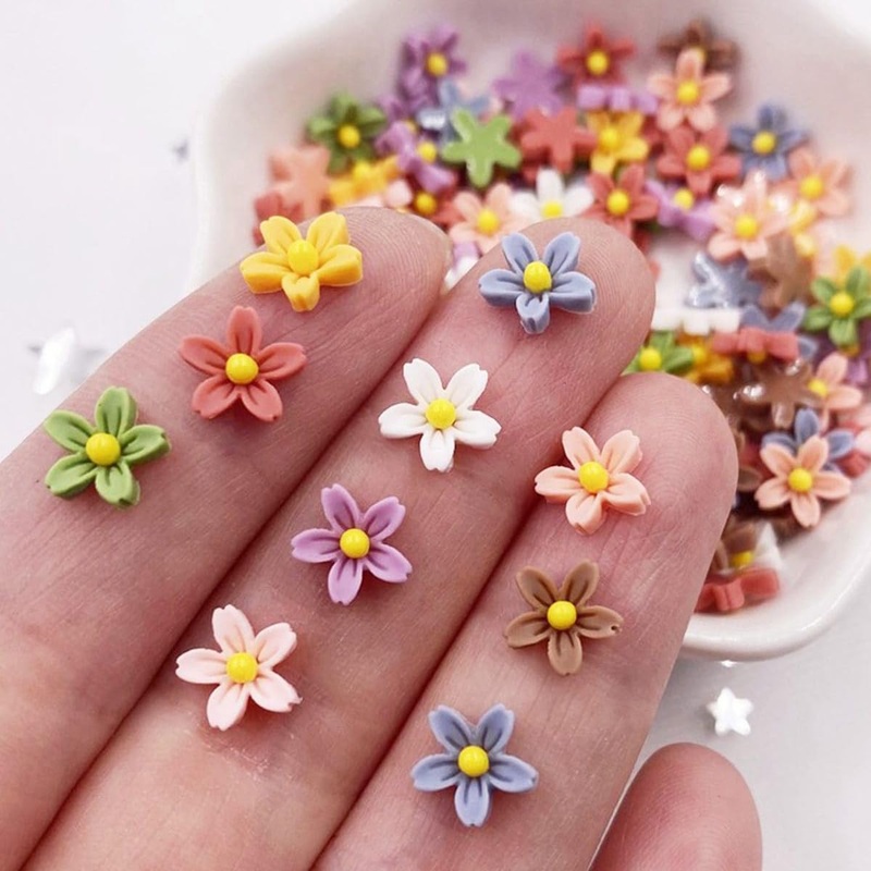 Micro Resin Daisy Blooms, Dollhouse Miniature Polyresin Flowers, Terrarium Fairy Garden Dollhouse, Zen Garden, Fairy Garden (50P