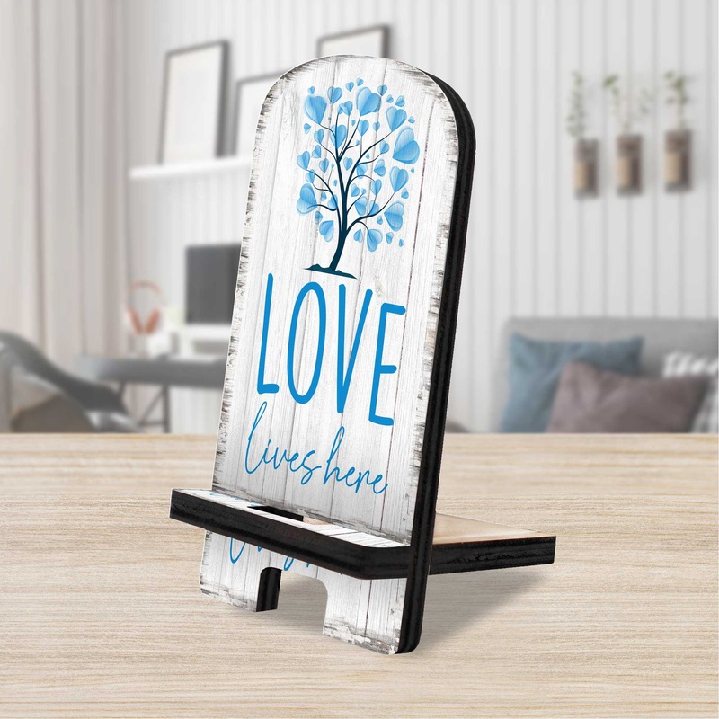Love Lives Here Cell Phone Stand Family Decor Wood Mobile Tablet Holder Charging Station Organizer – 892062