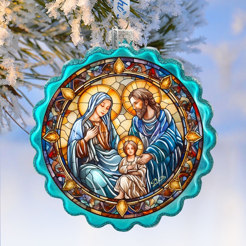 Family Love Classic Nativity Wreath Glass Ornament by G. Debrekht – Nativity Holiday Decor – 759-065