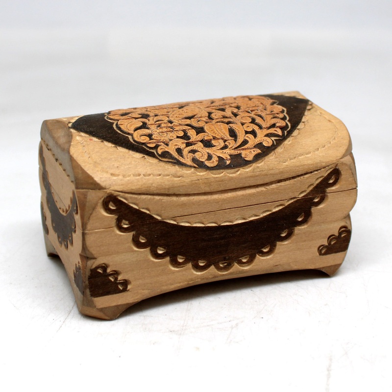 One-of-a-Kind Birch Bark Decorated Wooden Jewelry BOX 4×2.5×2.5 Inches – Handcarved Unique Home Decoration and Beautiful Gift for Rare Finds Collectors, Unique Hand Carved Gift