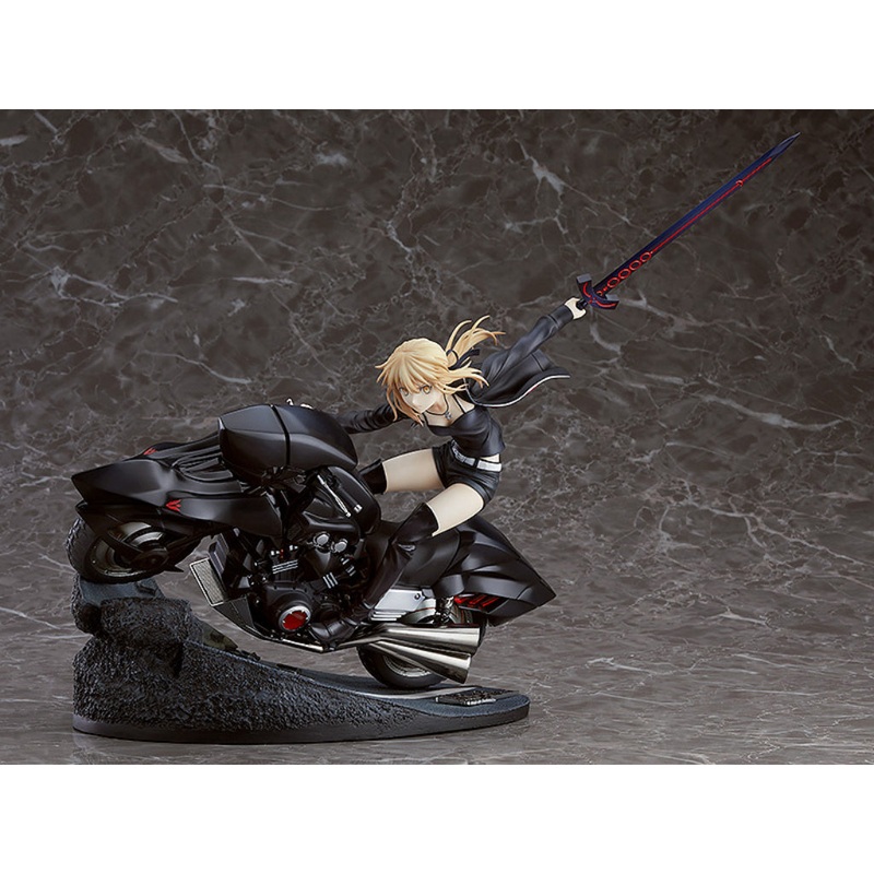 Fate/Grand Order – Saber/Altria Pendragon (Alter) & Cuirassier Noir Figurine (Reissue)