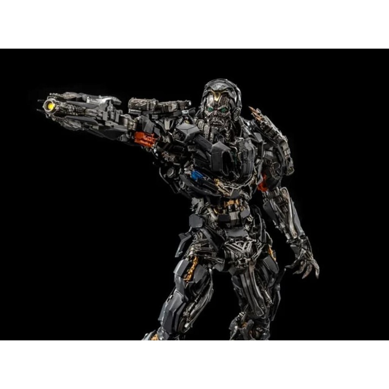 Dlx Scale Collectible Figure – Transformers: Age Of Extinction – Lockdown