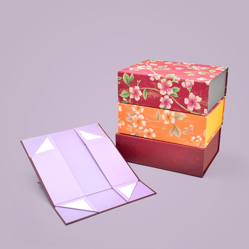 Hot Sale Christmas Gift Box with Magnetic Lids Foldable Gift Boxes for Wedding Gift Packaging – Cosmetics Packaging Box and Luxury Cosmetic Box price
