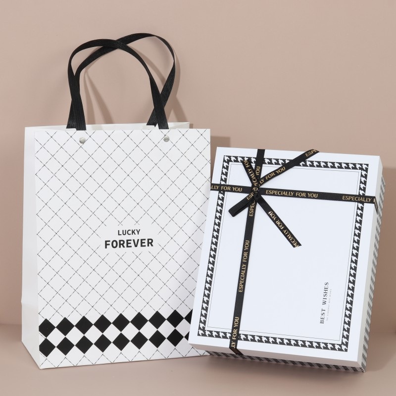 Factory Wholesale Customized Logo Exquisite Packaging Clothing Underwear Perfume Cosmetics Gift Box – Jewelry Box and Paper Boxes price