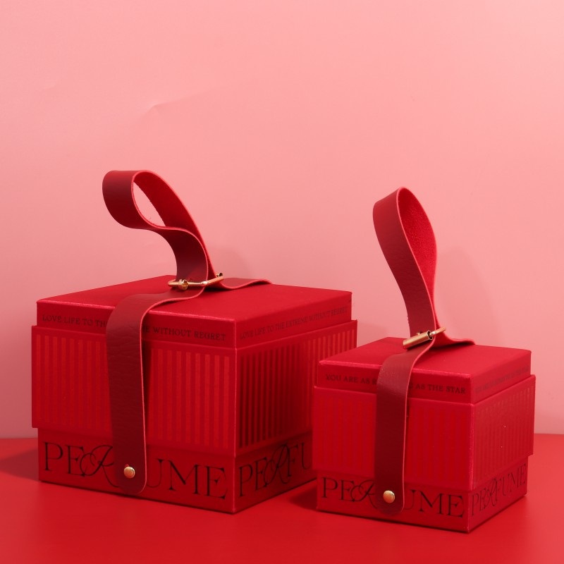 Luxury Customized Logo Luxury Red Packaging Candy Gift Box with Carrying Handle – Jewelry Box and Gift Box price