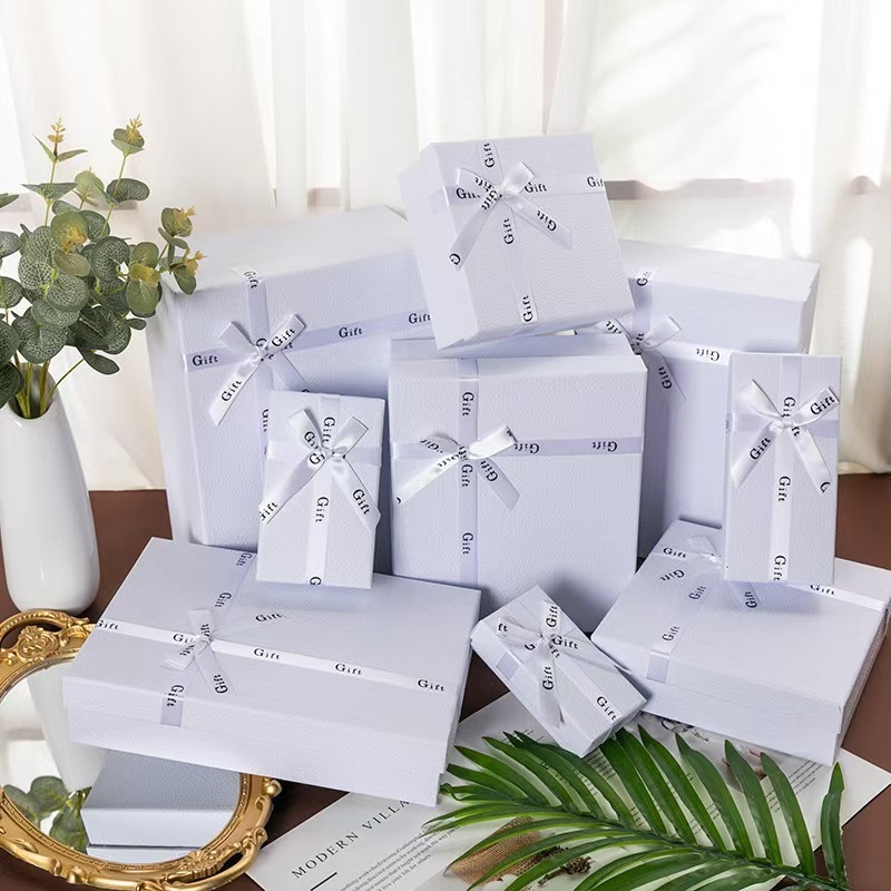 Elegant White Paperboard Gift Boxes for Christmas Gifting – Box Packaging Box and Boxes Packaging Boxes price
