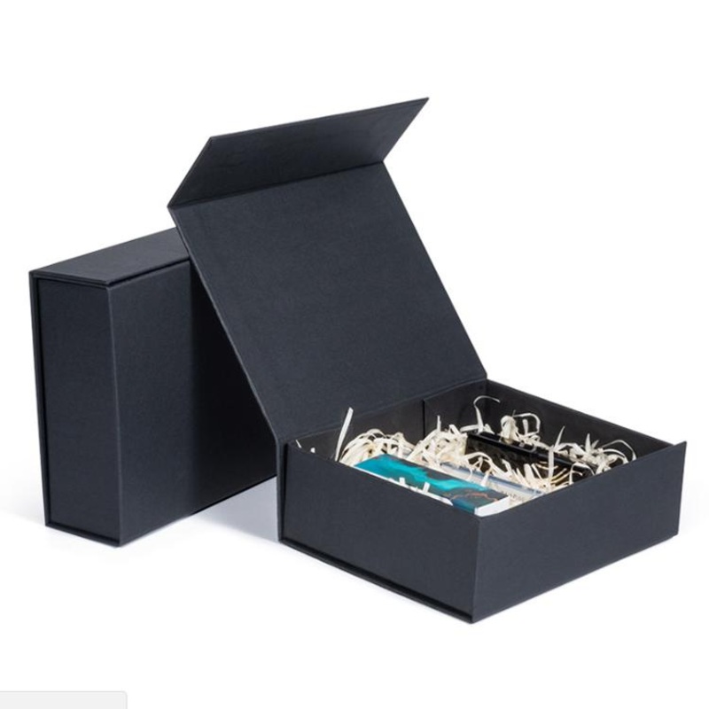 Matt Black Luxury Packing Cardboard Magnetic Gift Box Rigid Boxes Paperboard Recyclable – Black Magnetic Box and Black Gift Box price
