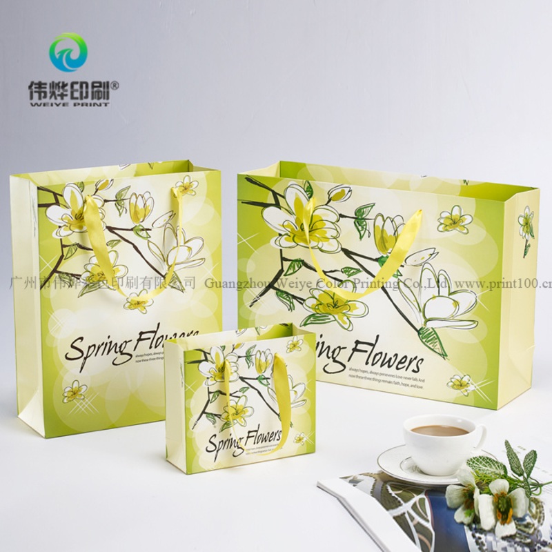 China Manufacture Beautiful Recyclable Favor Paper Printing Packaging Gift Bags – Gift Bag and Carrier Bag price