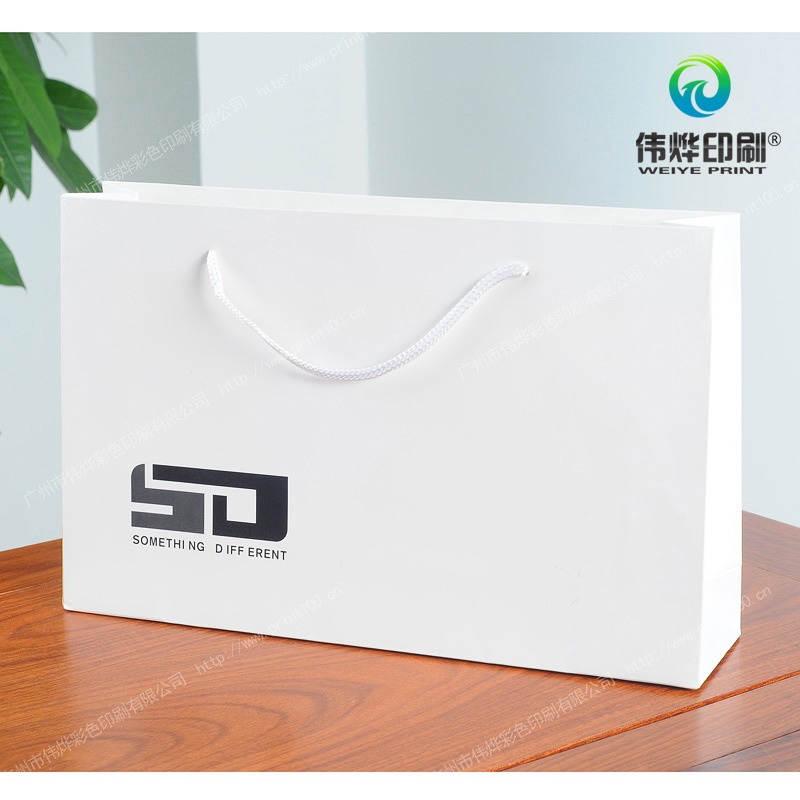 Custom Landscape White Kraft Paper Printing Fashion Gift Bag – Gift Bag and Paper Bag price