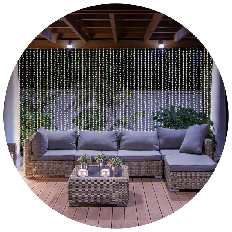 Holiday Bright Lights 608L Indoor/Outdoor Patio Connectable Curtain Light – Warm White