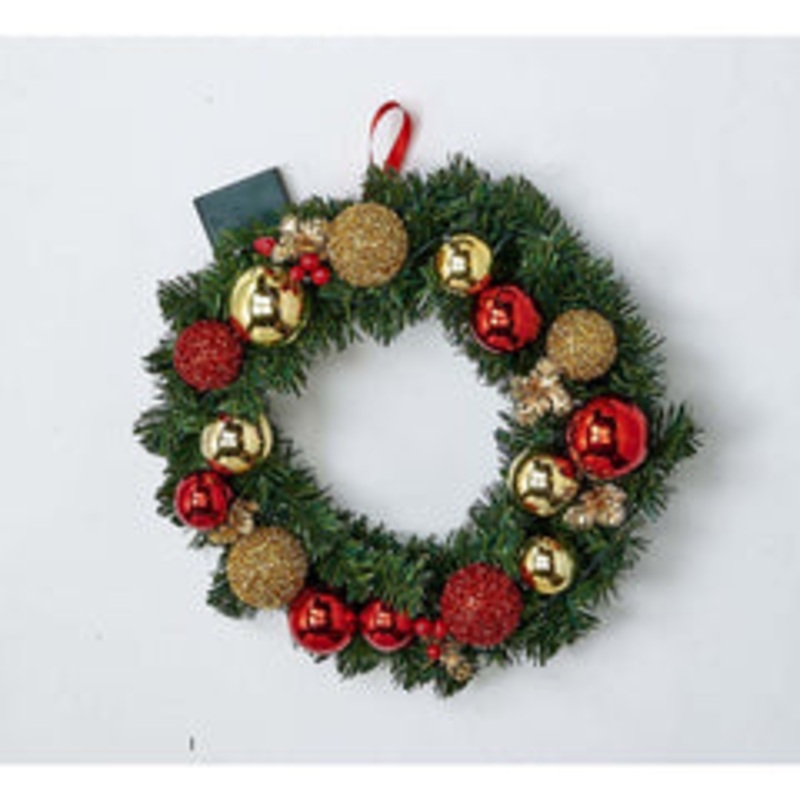 Worth Imports 18 20 Light Decorated Wreath With Timer