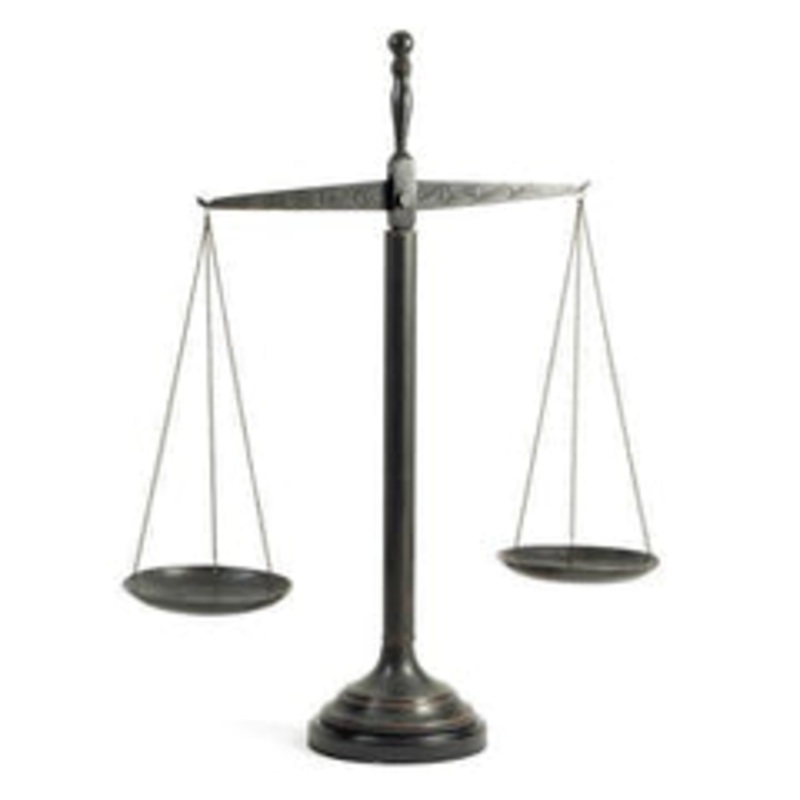 Bey Berk 21 1/2 Bronzed Finished Scale On Wood Base