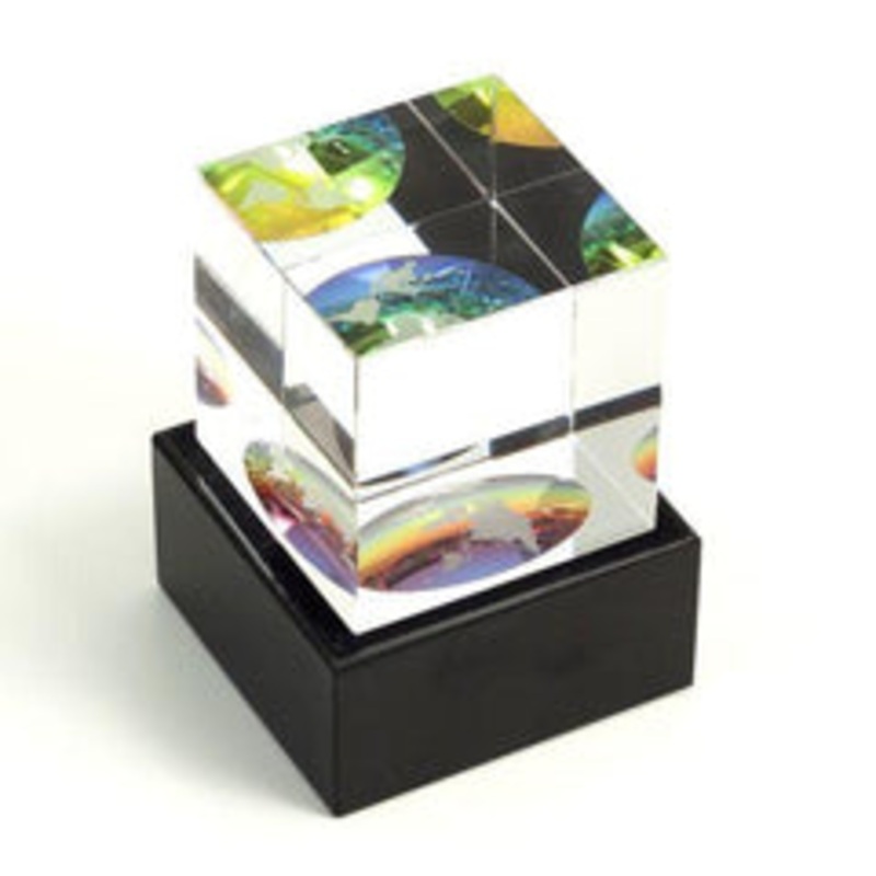 Bey Berk Crystal Etched Globe Cube On Black Marble Base
