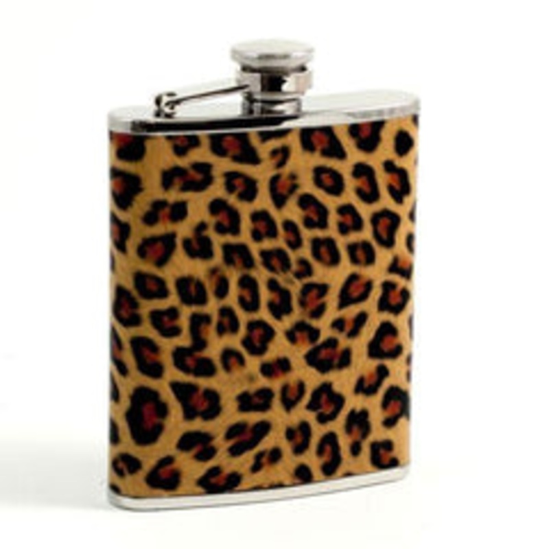 Bey Berk 6 Oz. Stainless Steel Leopard Pattern Flask