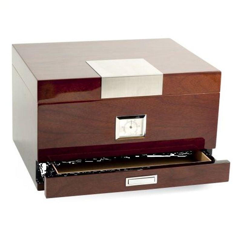 Bey Berk Lacquered Walnut Wood 60 Cigar Humidor