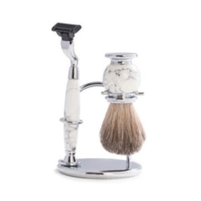 Razor & Pure Badger Brush On Chrome & White Stand