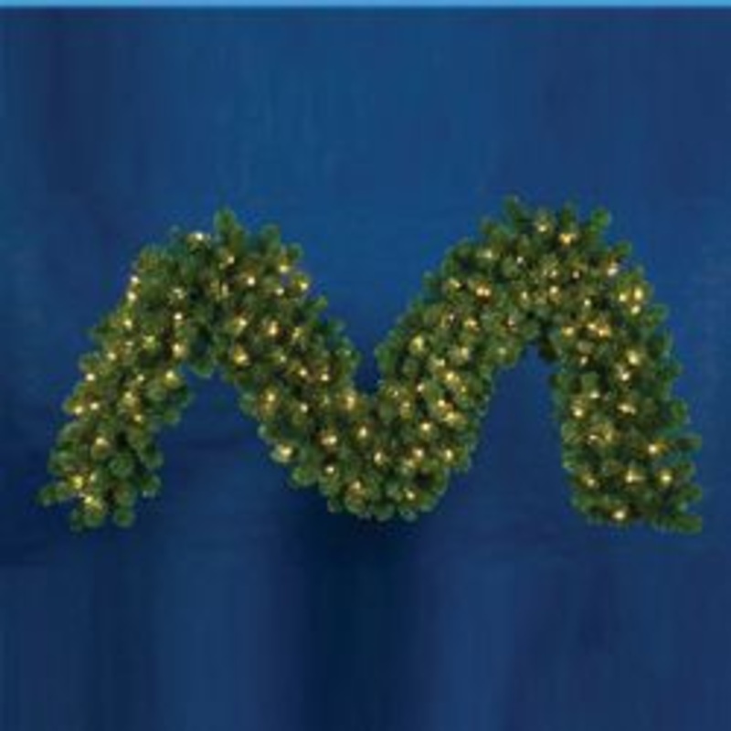 Kurt Adler 9 Ft Pre-Lit Vanderbilt Garland, Green