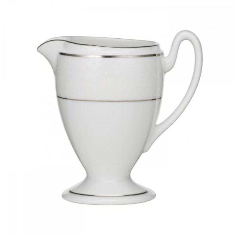 Waterford Baron’s Court Creamer, 8 oz.