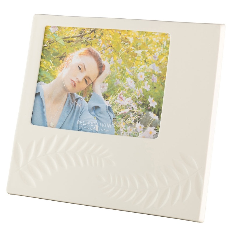 Belleek Fern 5 x 7′ Frame (Suitable for Inscription)