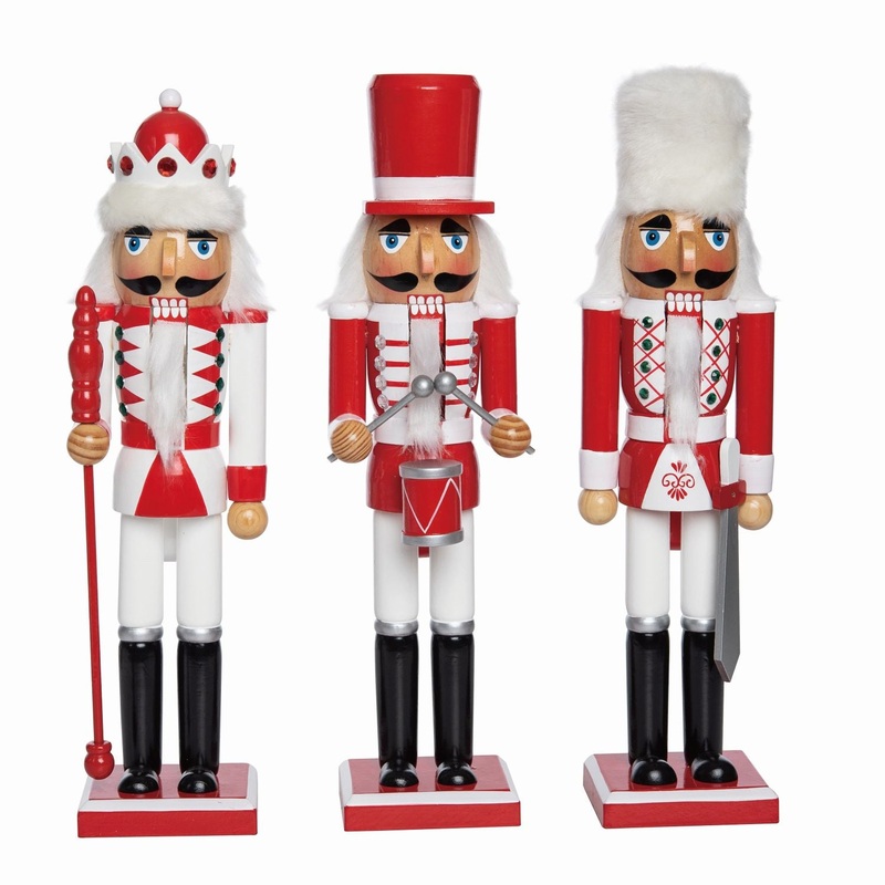 Transpac Wooden 15 Red & White Nutcracker, Set Of 3, Assortment