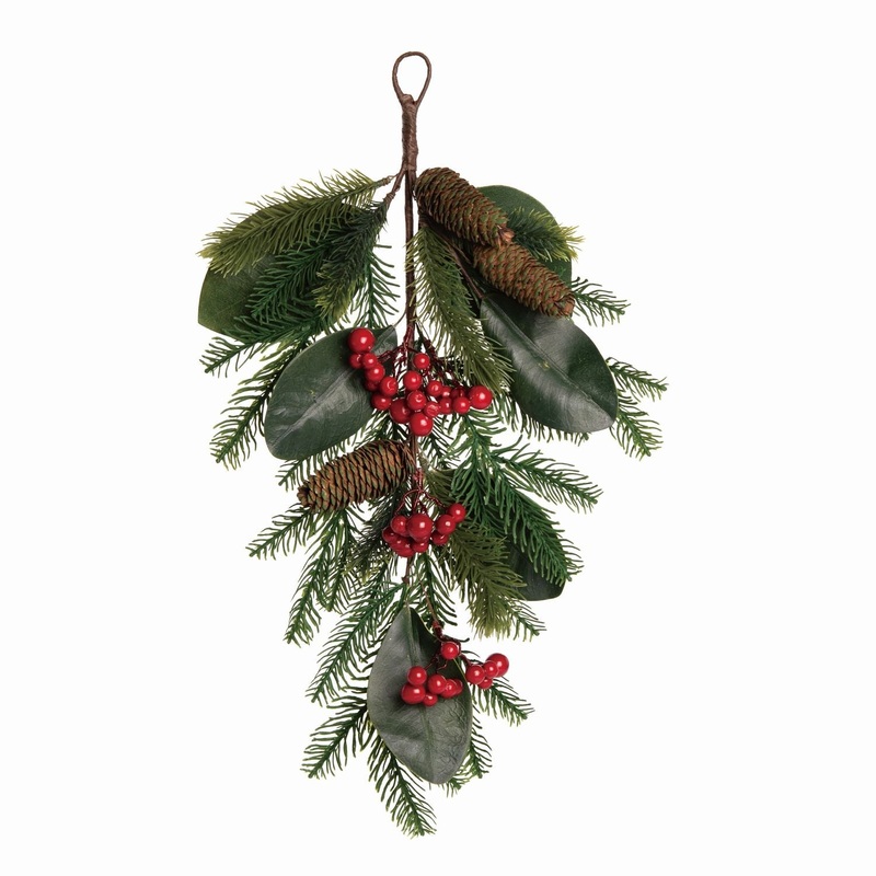 Transpac Christmas Berry & Evergreen Teardrop
