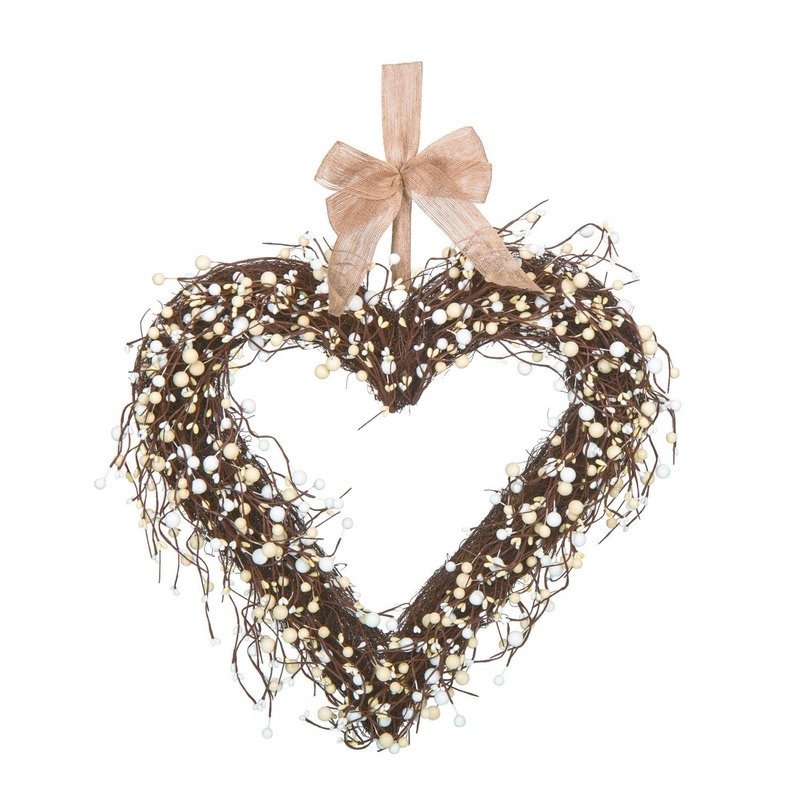 Transpac White Berry Heart Wreath