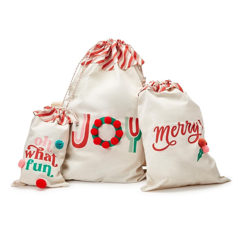 Merry And Bright 18-Pieces Reusable Gift Bag Assortment in 3 Sizes In 3 Designs