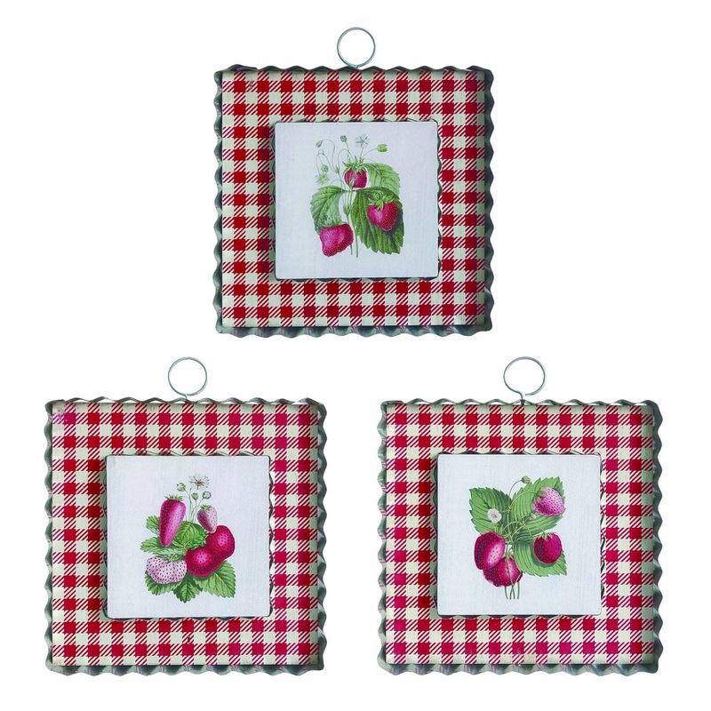 Transpac MDF/Metal Strawberry Plaid Decor, Set Of 3, Assortment
